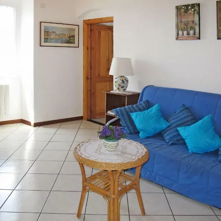 Locazione Turistica Casa Castelletto Διαμέρισμα *